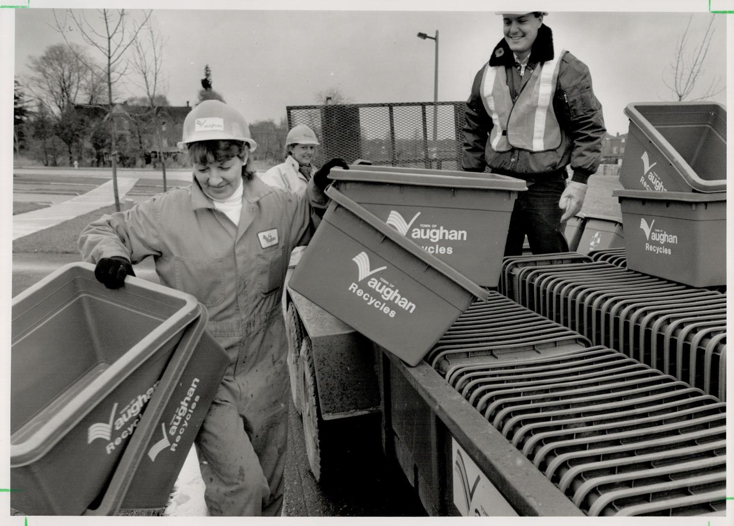 Blue Boxes: Writer agrees with Metro councillor Howard Moscoe that recycling is a flop