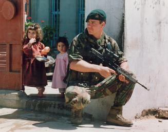 Kurds - Zakho - Iraq - British soldier