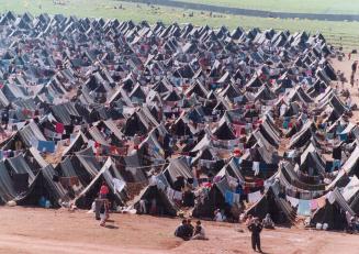 KURDS Silopi Refuge camp for 25,000 Kurds just inside Turkey Border