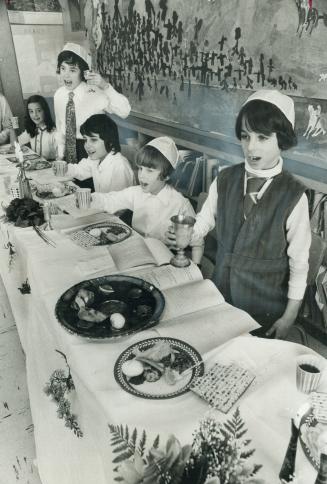 Traditional passover meal is rehearsed by pupils at United Synagogue Day School, (from left), Debora Shanoff, Michael Buckstein, Sharon Green, Frankli(...)