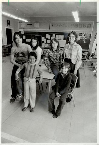 Ex-Toronto teacher Doris Webster has exactly six students in Ontario's smallest one-room schoolhouse, at Shining Tree, a tiny village near Sudbury. Th(...)