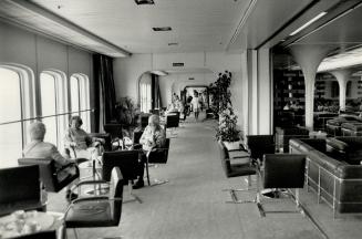 One of the quiet lounges on the Queen Elizabeth II