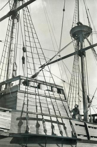 The deliverance, a 17th century craft built from the wreckage of the ship which brought the English to Bermuda in 1609, survives in a replica now stan(...)