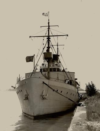 The Tahoma, white American Tahoma warped the Toronto water many of her crew coastguardsmen re yacht clubs of Erie, Buffalo. [Incomplete]