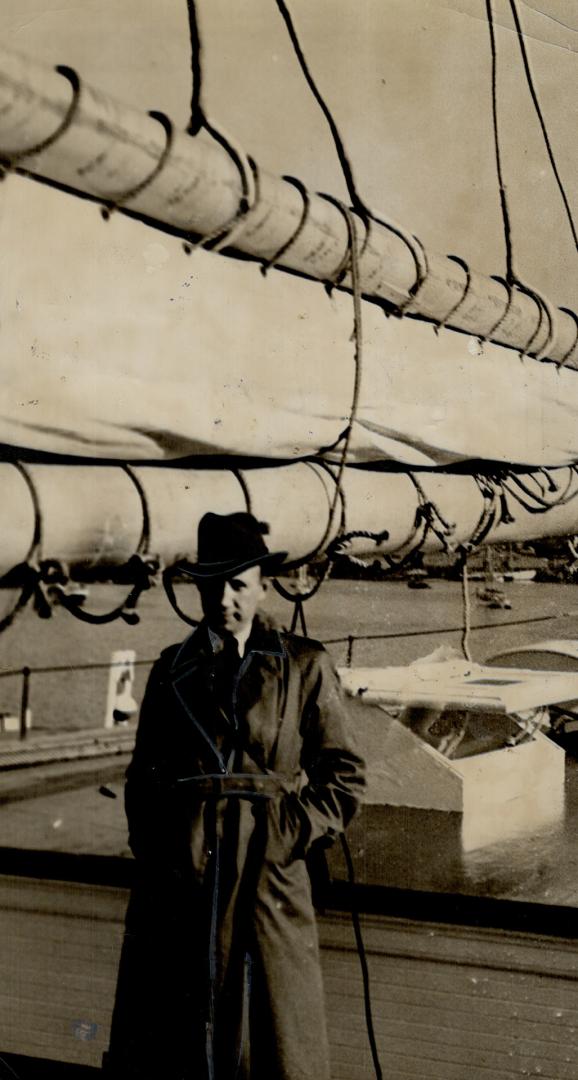 The first race will be over a short course Sunday and when the Bluenose goes over the line