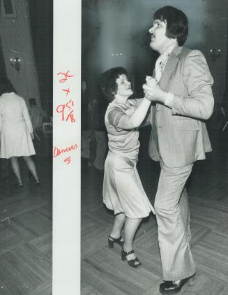 Jane Babe and Al Vitkus, Swinging singles at King Edward Hotel