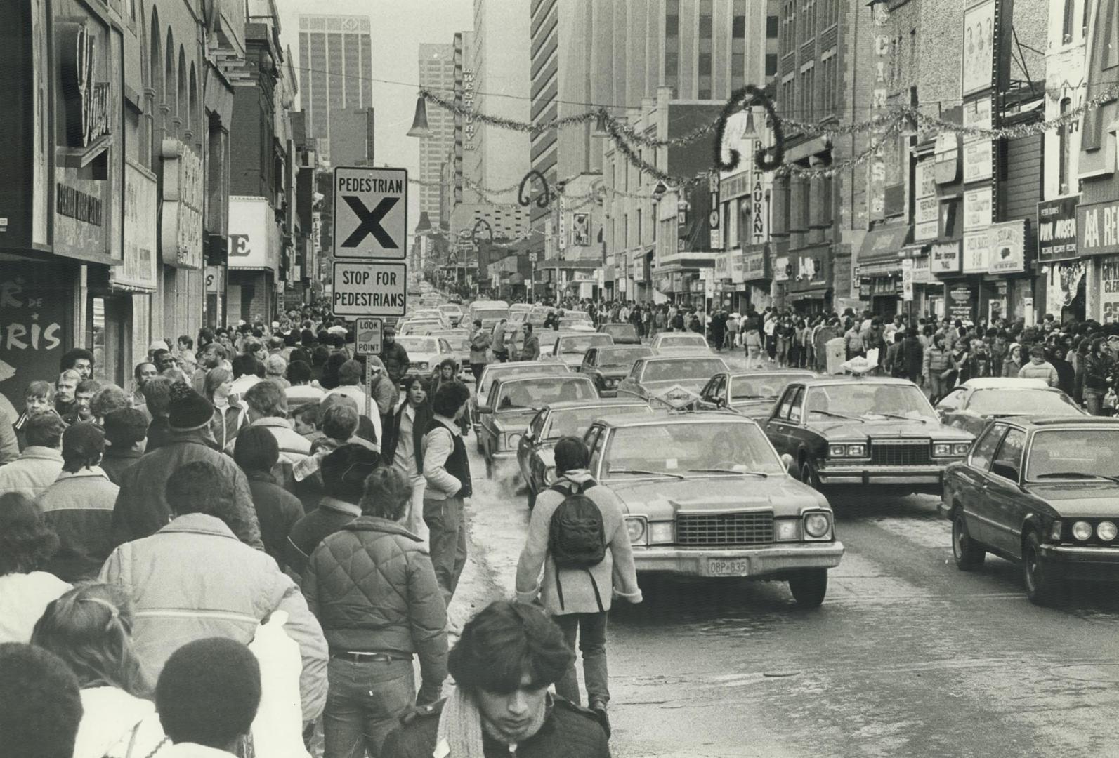 Stores - Boxing Day - up to 1993