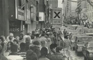 Stores - Boxing Day - up to 1993