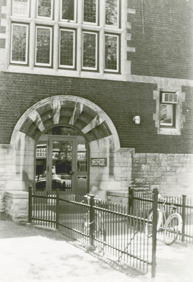 Beaches Library, front entrance, 1977