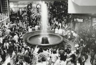 Stores - Boxing Day - up to 1993