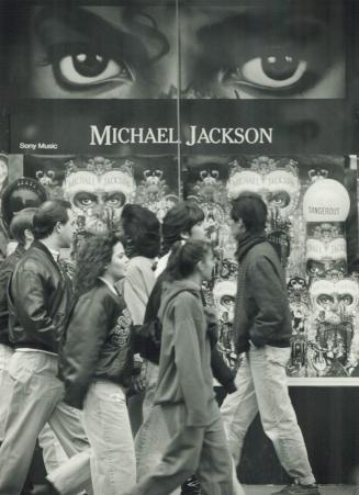 He's everywhere. The eyes of Michael Jackson peer out at pedestrians from A&A Records on Yonge St. The pop singer's new album, Dangerous, went on sale(...)