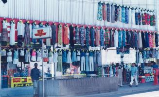 World's Biggest Jeans Store Yonge & Dundas