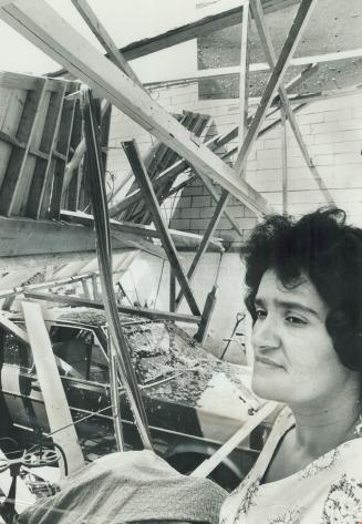 A violent storm with winds up to 200 miles an hour that ripped through Mississauga early yesterday and left a trail of destruction, tore roof off Evel(...)