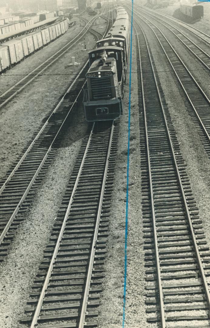 Last Train. The last train before the strike leaves Toronto yards at 9.15 a.m. for Niagara