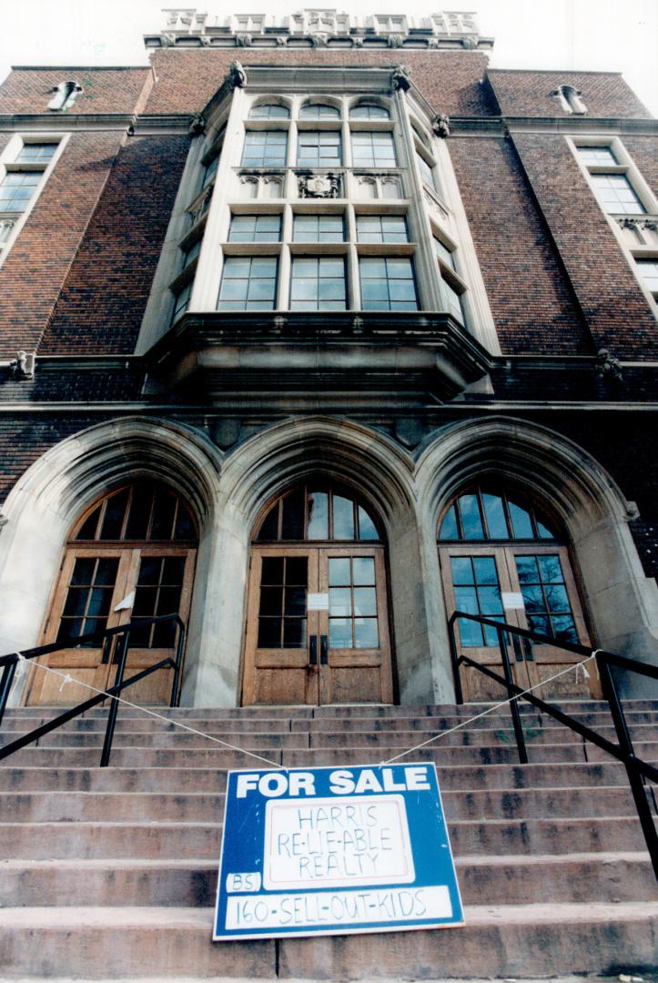 Jaruis Collegiate Toronto