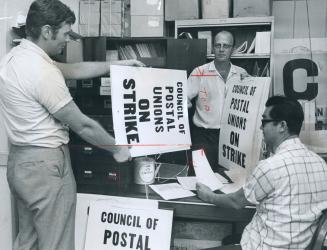 Council of postal unions on strike