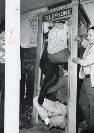 Party line, There are nine U of T students, all men, in this booth, but the winners of the Brunswick Hotel's contest last night were 12 women, the Warren Downs Jammers