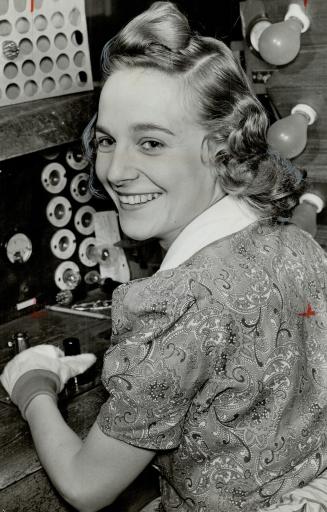 Doris Vye expert on making radio tubes