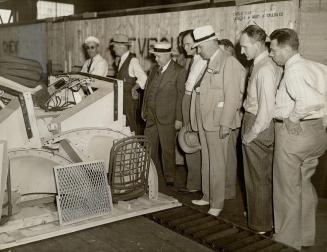 Tools For Britain are rolling out in ever-increasing numbers from Canada's factories, and 24 United States newspapermen saw them roll yesterday at Gen(...)
