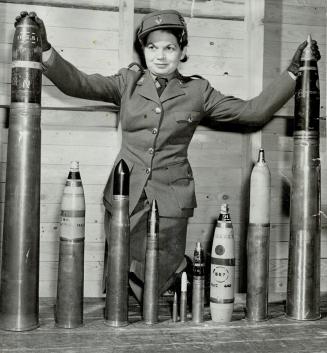 War 1939 Munitions - Manufacture - Canada - miscellaneous
