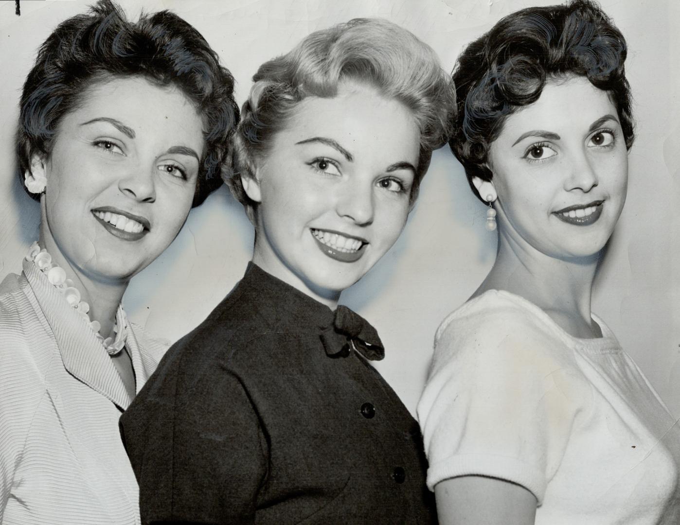 A goodwill visit to New York will be made by these three models, chosen by a national magazine as Canada's most beautiful girls. They are Joyce Landr,(...)