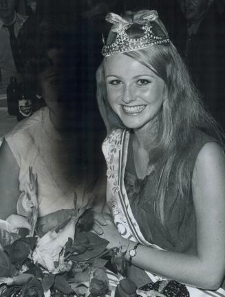 Dutch-Canadians pick a Queen, Just returned from a trip to Holland two weeks ago, 17-year-old Hamilton high school student Anita Horne won free trip b(...)