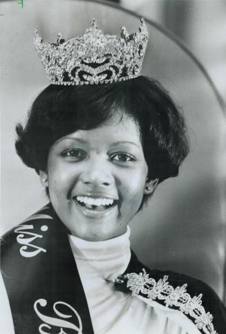 Miss Black Ontario, 1977, First, 18-year-old Tonya Maxine Williams was chosen Miss Oshawa and on Saturday she became Miss Black Ontario. The pageant w(...)