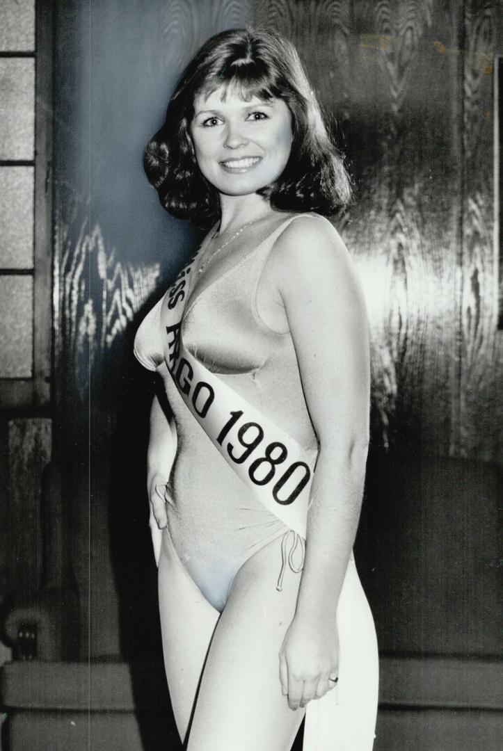 Miss Argo Susan Spencer, 22, of Toronto, was named Miss Argonaut 1980 last night and will be competing for Miss Grey Cup later this month. Argo fans a(...)