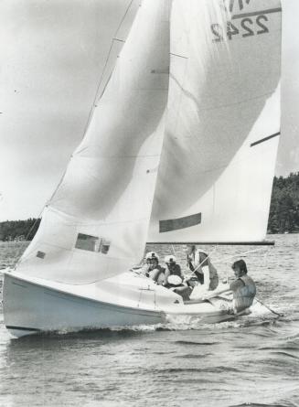 Sailing on Lake Joseph, near Mactier in the Muskoka area, are the crew of the Ojibway, the $3,500 vessel bought for the CNIB's summer camp. Sailing in(...)