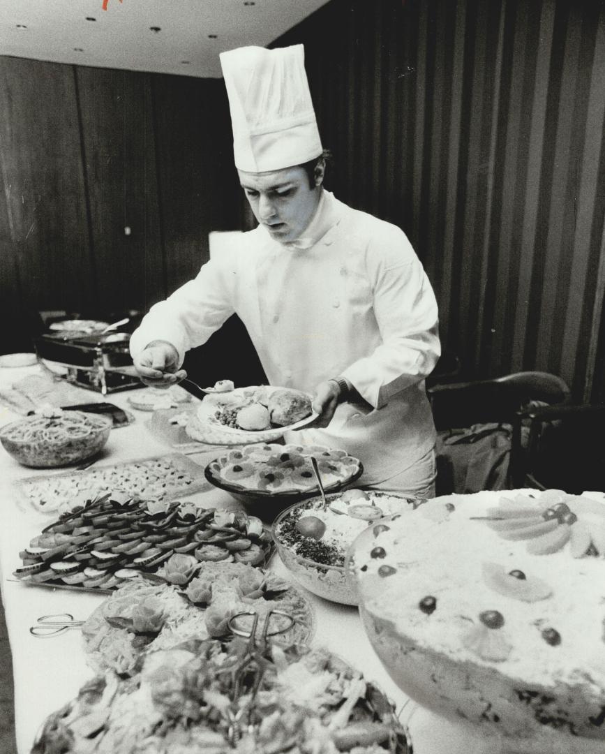 Chef Tony Ormonde, Serves demonstration buffet food