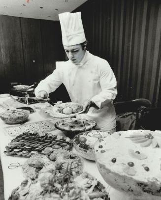 Chef Tony Ormonde, Serves demonstration buffet food
