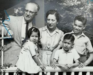 Mr. And Mrs. Alvan Gamble and their adopted children were photographed at their house in Unionville, moments before the boys left for school. From lef(...)