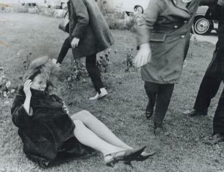 'I want these girls arrested,' social worker Ruth Connolly screamed as she was hurled to ground by two Timbrell sisters outside their Preston home. An(...)
