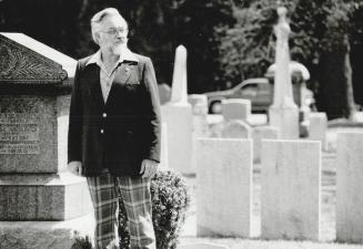 Support ban: Rev. Harold Moddle of Alderwood United Church says his opposition to strip clubs comes from having conducted three funerals for young men(...)