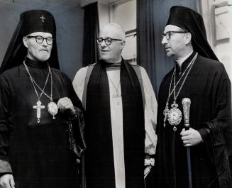 Church leaders attending the session, were Ukrainian Archbishop Michael, Rt