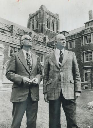 Knox college of the University of Toronto, which trains Presbyterian ministers, does not depend on government grants, say Prof. J. Charles Hay, left, (...)