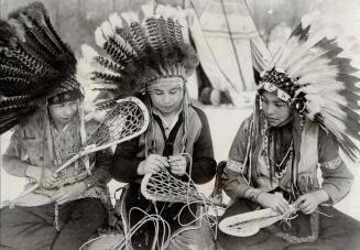Whole Indian camp will be moved from the Six Nations reserve at Brantford to the Canadian National Sportsmen's show in Toronto. Little Beaver, centre,(...)