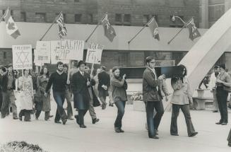 Students Mark Anniversary of Massacre, Marchers parade through Nathan Phillips Square today to commemorate the 30th anniversary of Babi Yar, the place(...)