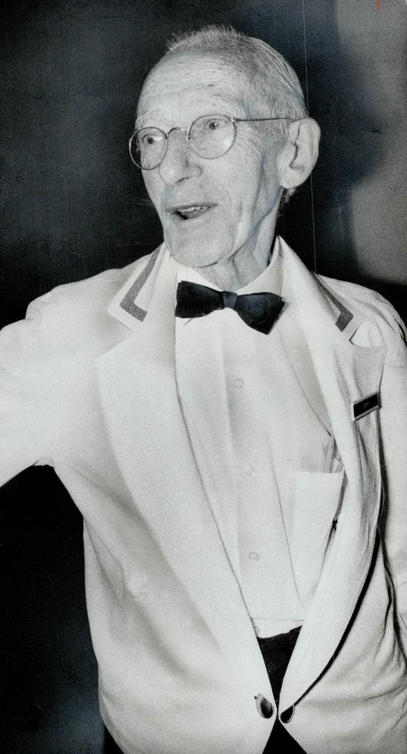 Thriving on hard work, Harry Webber, 91, may be world's oldest waiter