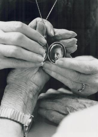 Vulnerable seniors only know they need a bed - and caring hands