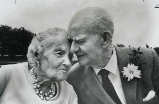 74 years later, they're still in love, Elizabeth and Albert Knox