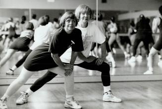 Stephanie Feeterolf (left) & Frances Beaulieu