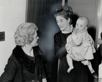Mrs. Drury (L), Mrs. Lynch, The widow holds 8-month-old Catherine