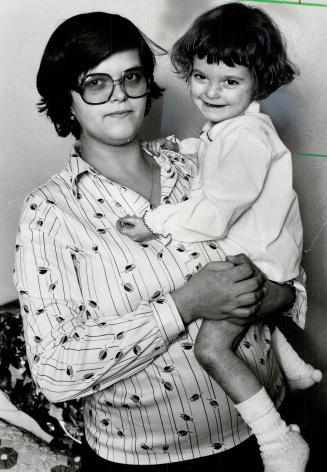 Sandra Da Silva: Three-year-old and baby sister suffer from rare skin disease