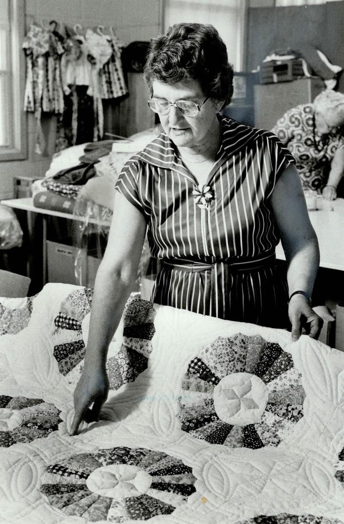 Erma Shantz with Dresden plate design