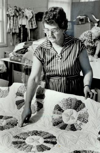 Erma Shantz with Dresden plate design