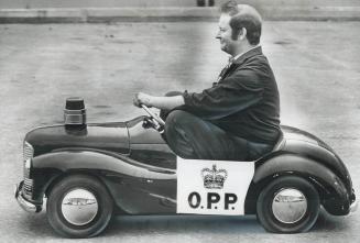 Police minicar helps save lives, The Ontario Provincial Police won't nab any speeding motorists in this cruiser