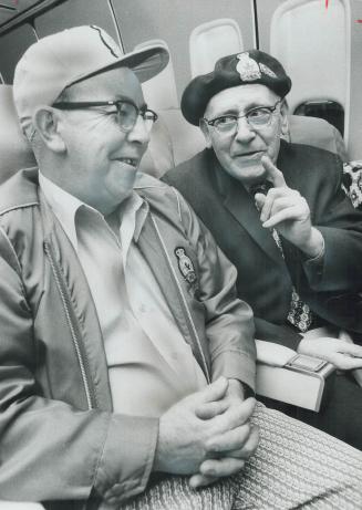 Return journey, Allan Robinson of Chatham (left) and Fred Leggett of Winnipeg reminisce about their experiences in the First Canadian Corps during Wor(...)