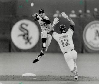 Wizard of Ozzie: Chicago shortstop Ozzie Guillen beat Toronto baserunner Robbie Alomar to the second base bag for the out, but failed to turn two in last night's game at the SkyDome