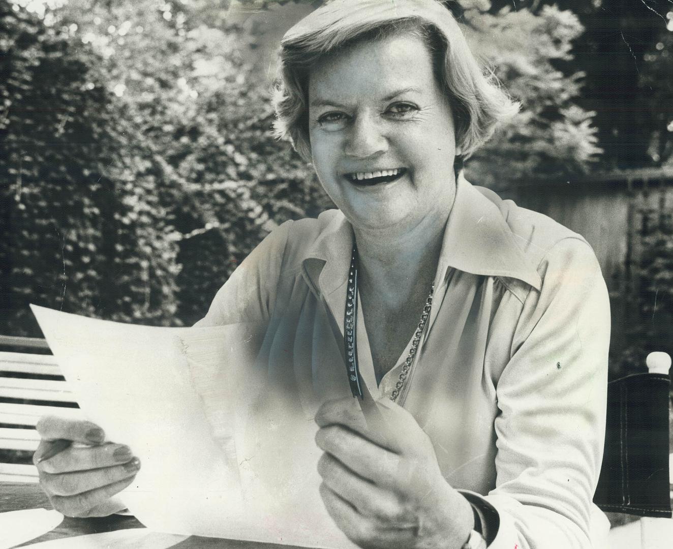 Finishing Touches on Doris Anderson's yet untitled novel - a love triangle involving two women in their 40s and a tycoon - are keeping her busy. Next (...)